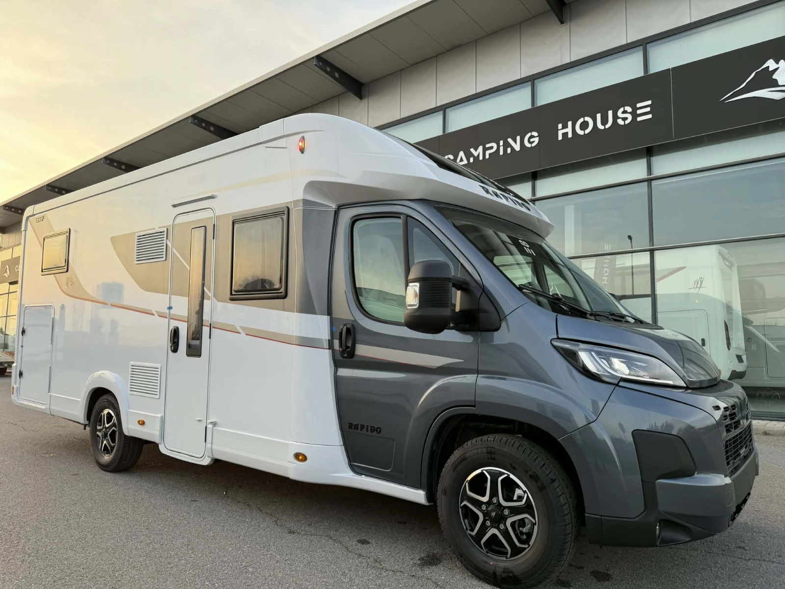 Кемпер Rapido F666 AT8 180к.с. ТЕГЛИЧ* LIFEPO4* Лимитирана серия
