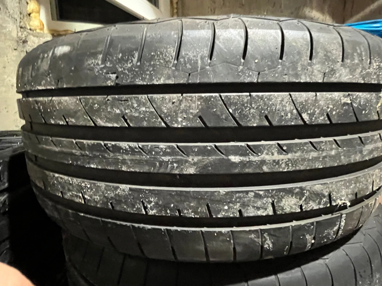 Гуми Летни 245/45R18, снимка 4 - Гуми и джанти - 53720704