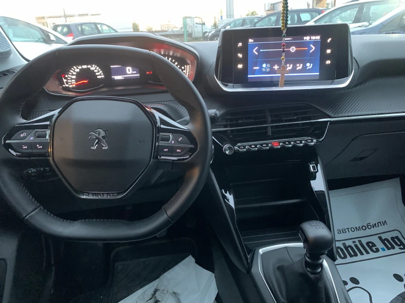 Peugeot 208 1.2b 100кс.!!!, снимка 10 - Автомобили и джипове - 38885476