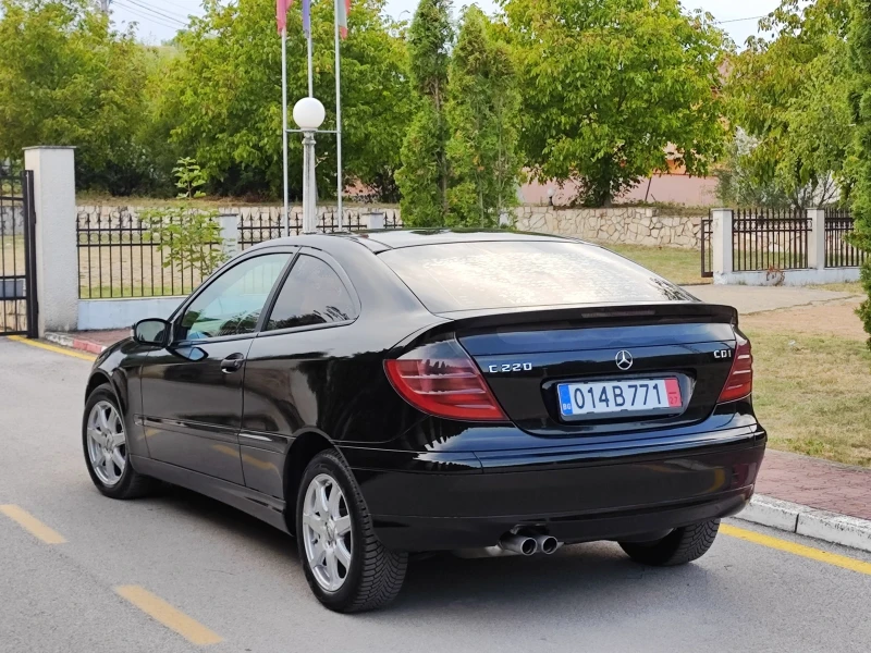 Mercedes-Benz C 220 2.2CDI(143)* SPORT-COUPE* НОВ ВНОС* , снимка 6 - Автомобили и джипове - 46920579