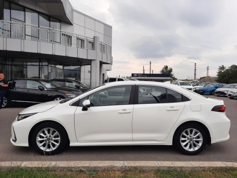 Toyota Corolla 1.5 Executive, снимка 5 - Автомобили и джипове - 47054453