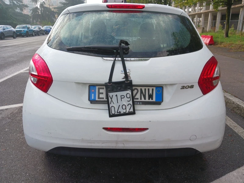 Peugeot 208 1.2, снимка 4 - Автомобили и джипове - 47427623