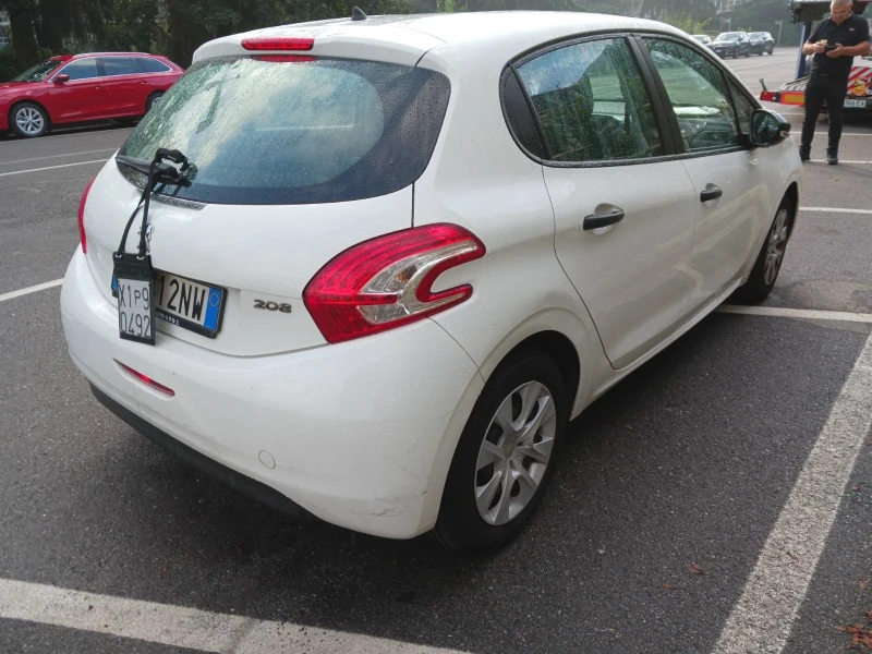 Peugeot 208 1.2, снимка 3 - Автомобили и джипове - 47427623