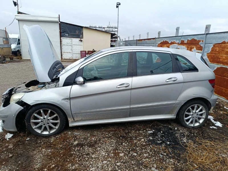 Mercedes-Benz B 200 2.0сди, снимка 1 - Автомобили и джипове - 48231255