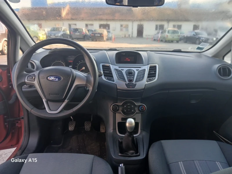 Ford Fiesta 1.4, снимка 11 - Автомобили и джипове - 48417259