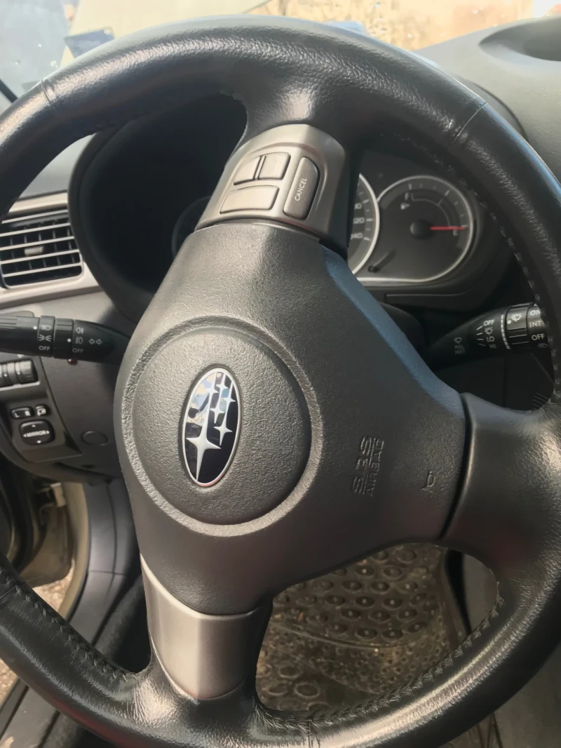 Subaru Impreza, снимка 4 - Автомобили и джипове - 48952394