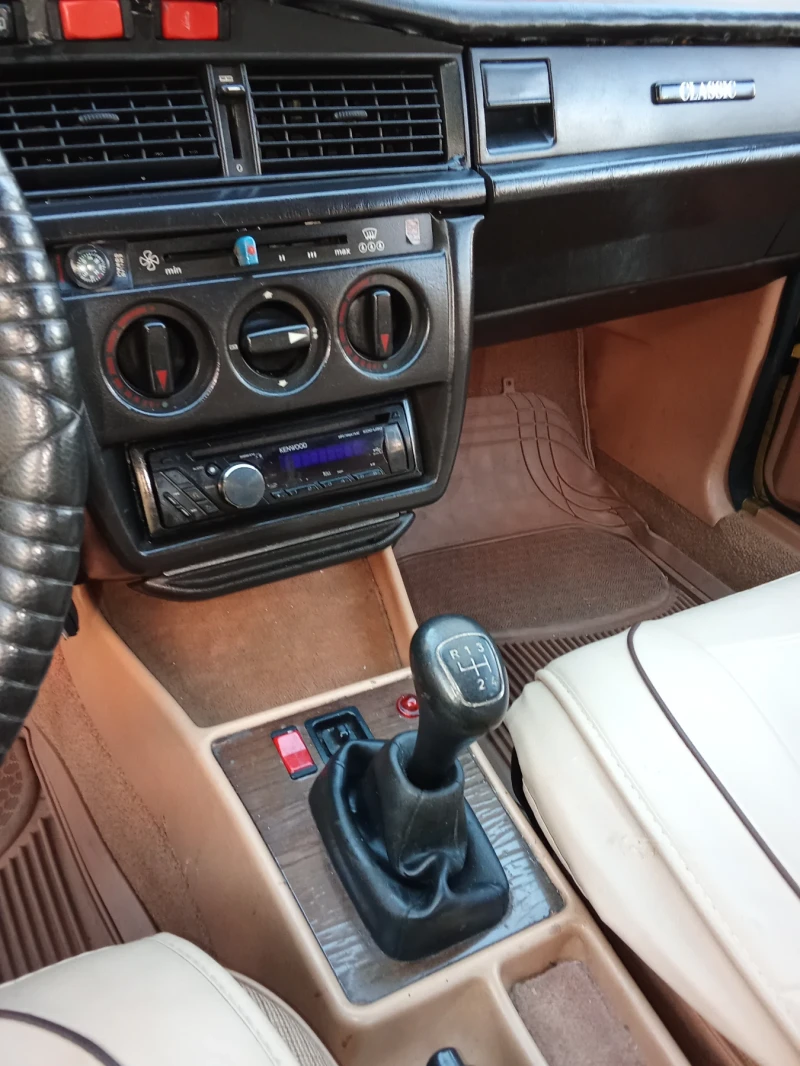 Mercedes-Benz 190, снимка 3 - Автомобили и джипове - 52683222