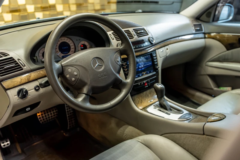 Mercedes-Benz E 270 CDI, снимка 7 - Автомобили и джипове - 52752788