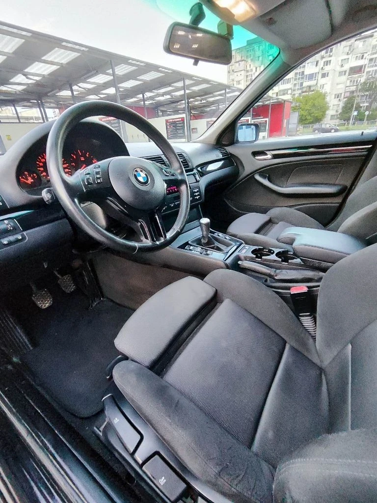 BMW 320 Facelift , снимка 17 - Автомобили и джипове - 55468323