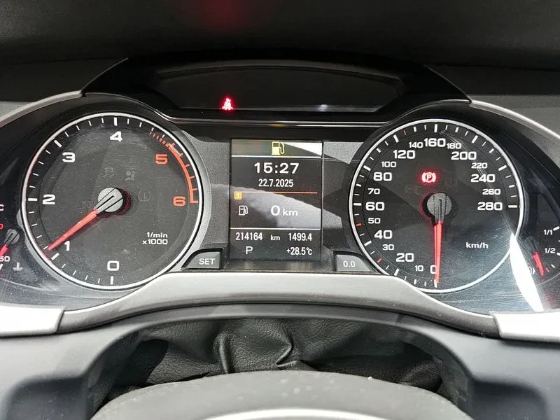 Audi A4 2.0 TDI - САМО 30% АВАНС, снимка 8 - Автомобили и джипове - 56114903