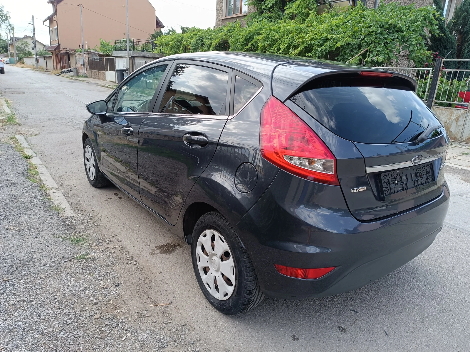 Ford Fiesta 1.4tdci Klimatik - изображение 6