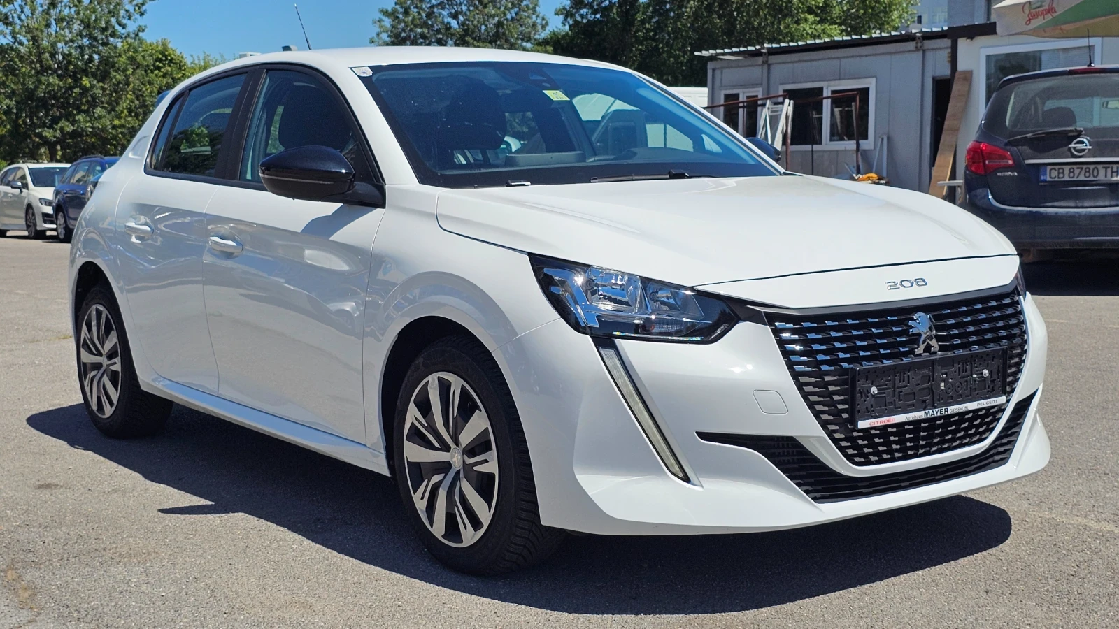 Peugeot 208 1.2 turbo avtomatic - изображение 2