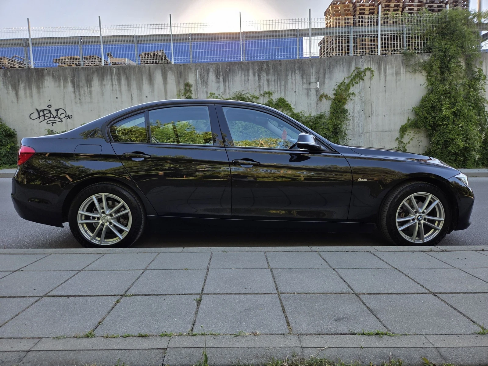 BMW 320 Нисък пробег| Старт/стоп| Автоматик| Уникат|   - изображение 8