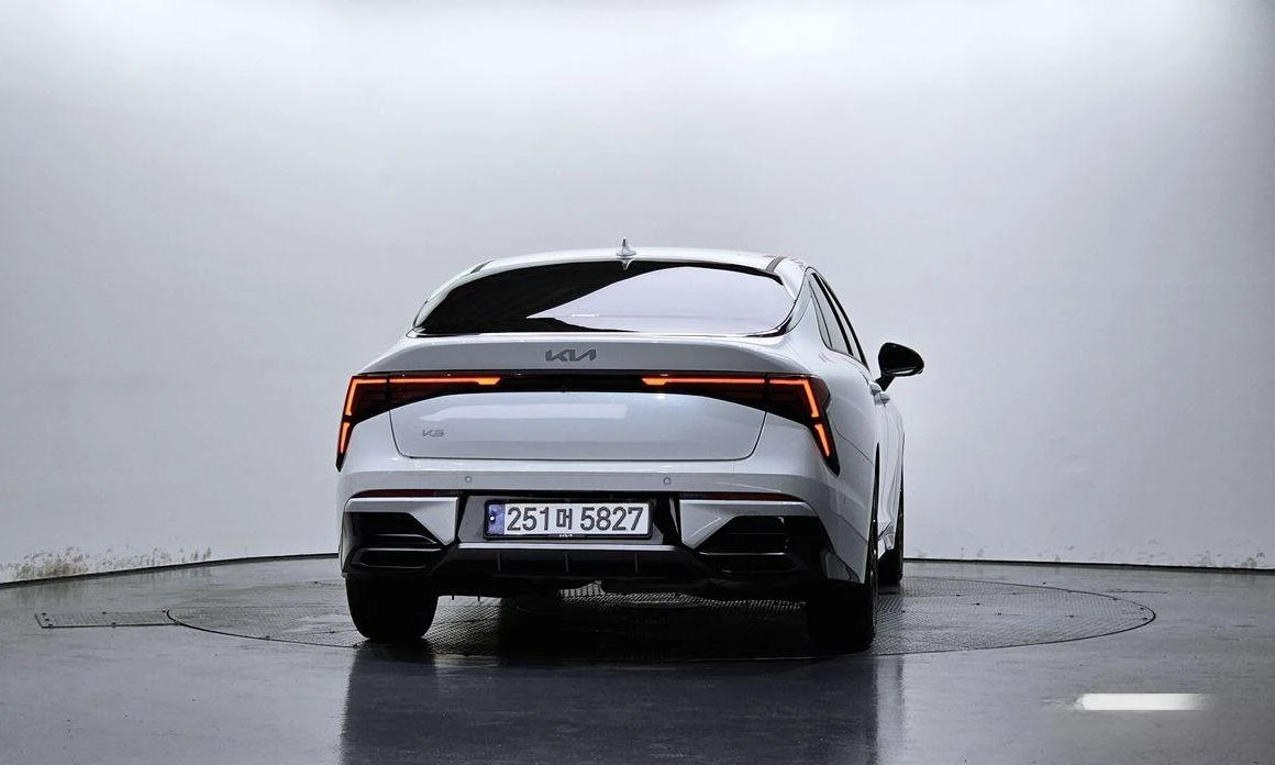 Kia K5 2.0 Noblesse * НАЙ-ДОБРА ЦЕНА В БЪЛГАРИЯ*  - изображение 4