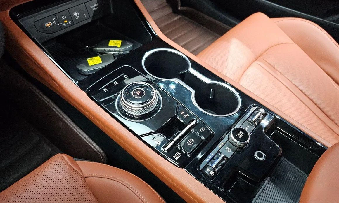 Kia K5 2.0 Noblesse * НАЙ-ДОБРА ЦЕНА В БЪЛГАРИЯ*  - изображение 9