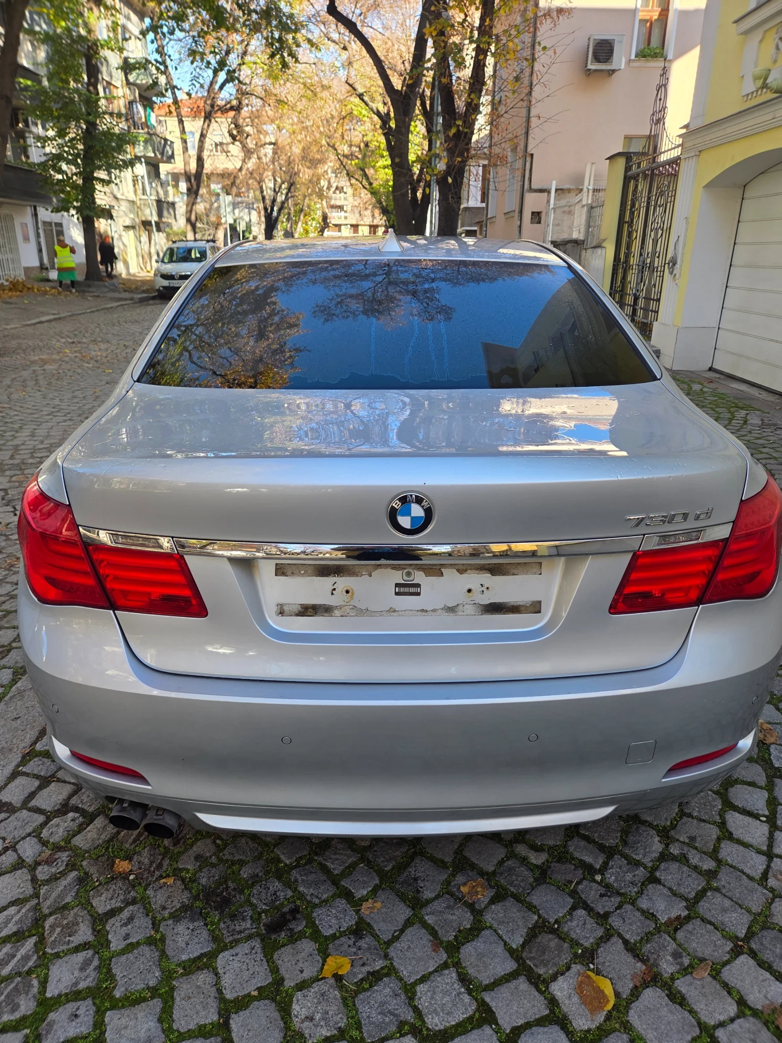 BMW 730  - изображение 2