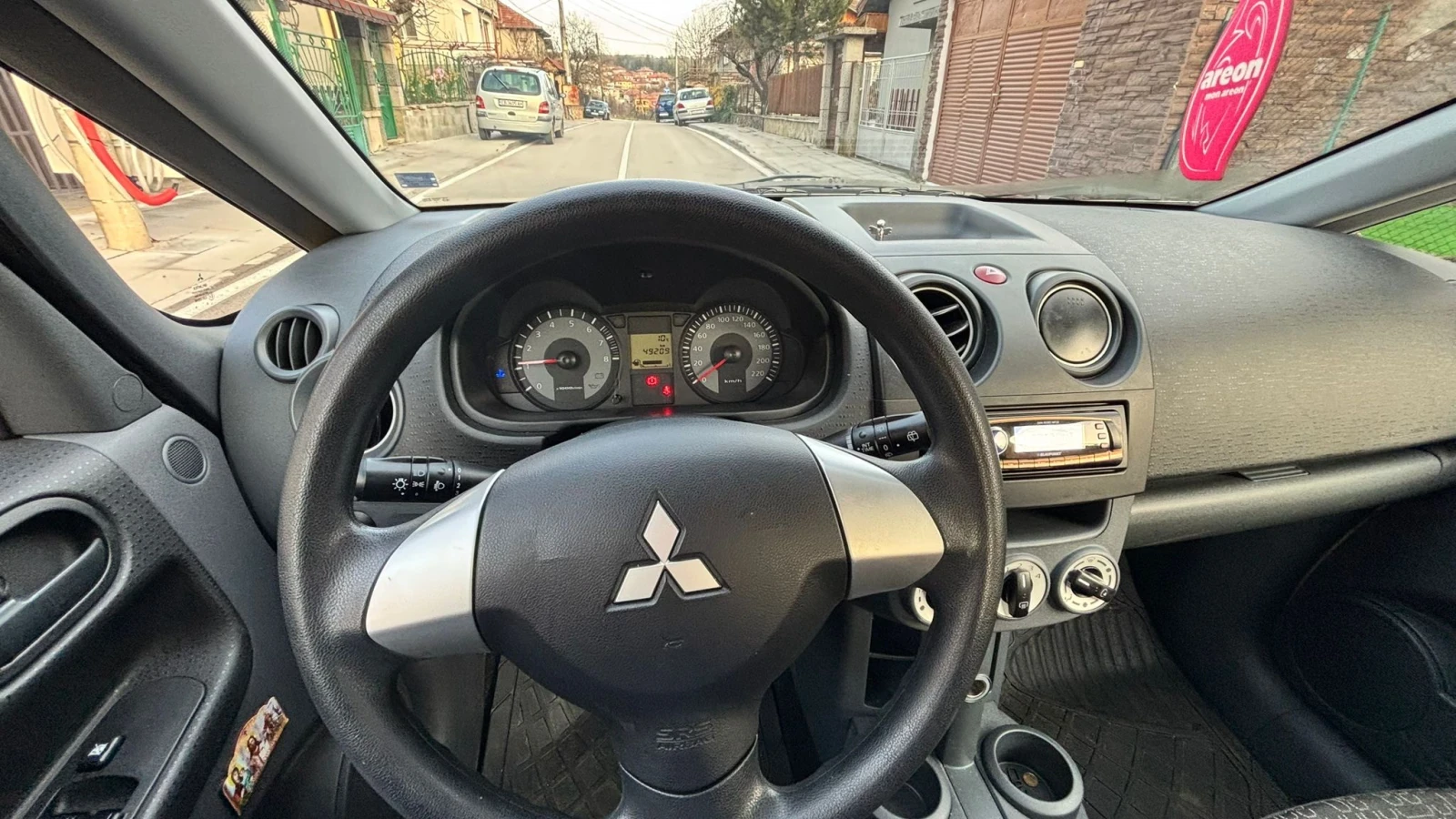 Mitsubishi Colt 1.0 - изображение 6