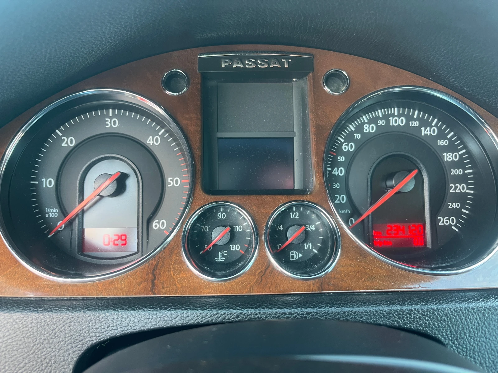 VW Passat 2.0TDI HIGHLINE/���� | Mobile.bg � ����������� 17