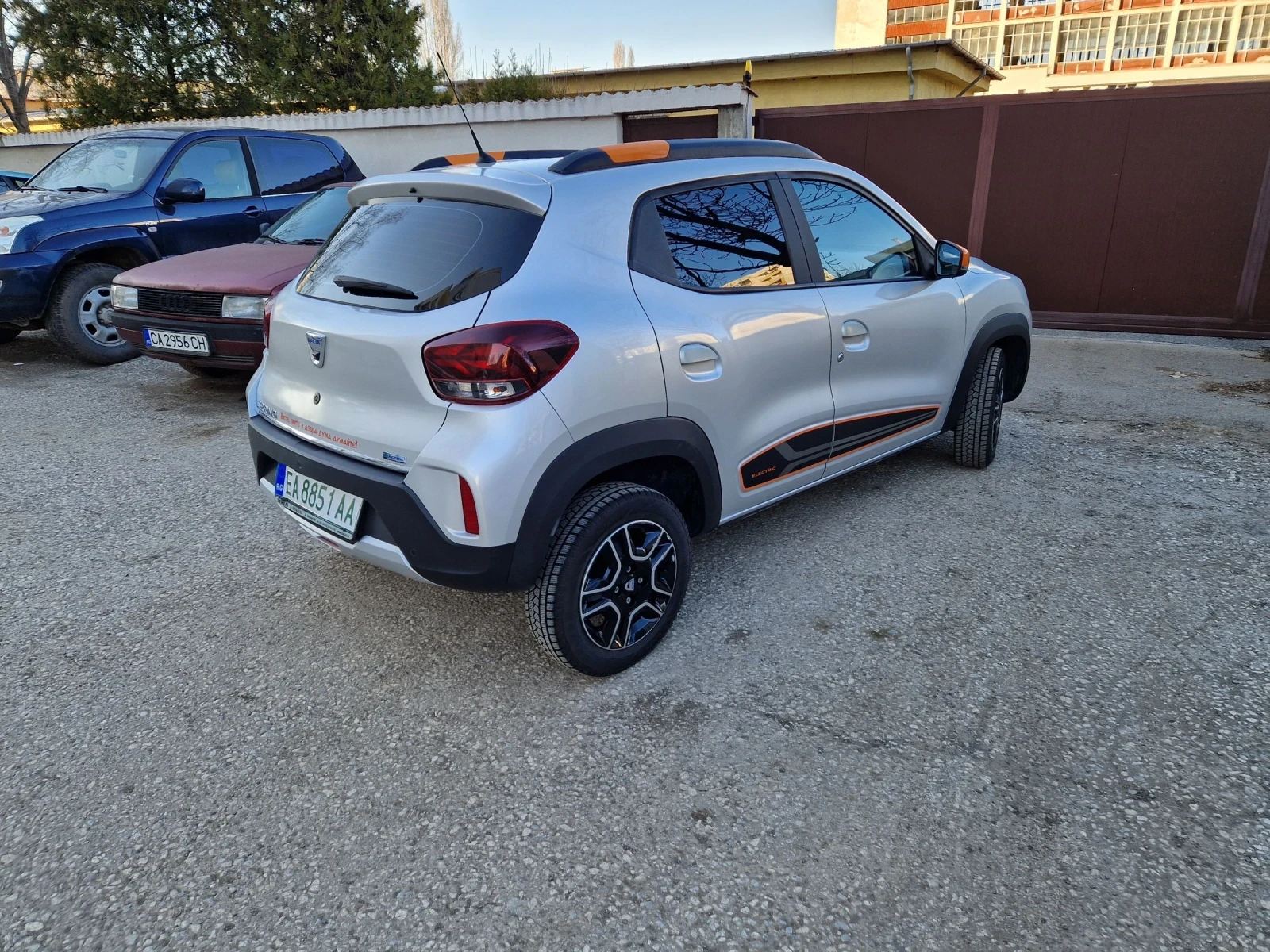 Dacia Spring, снимка 5 - Автомобили и джипове - 53806791