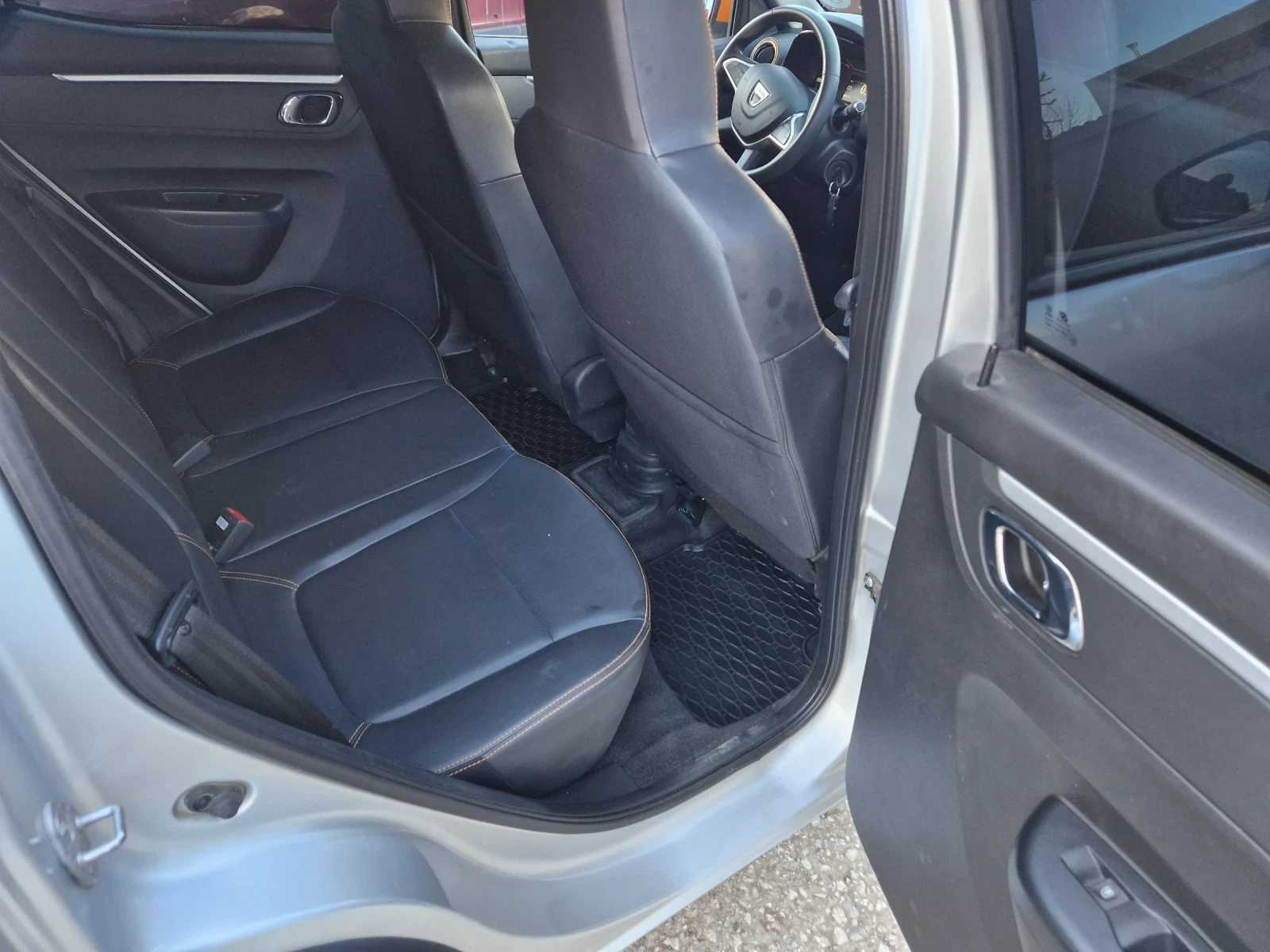 Dacia Spring, снимка 9 - Автомобили и джипове - 53806791