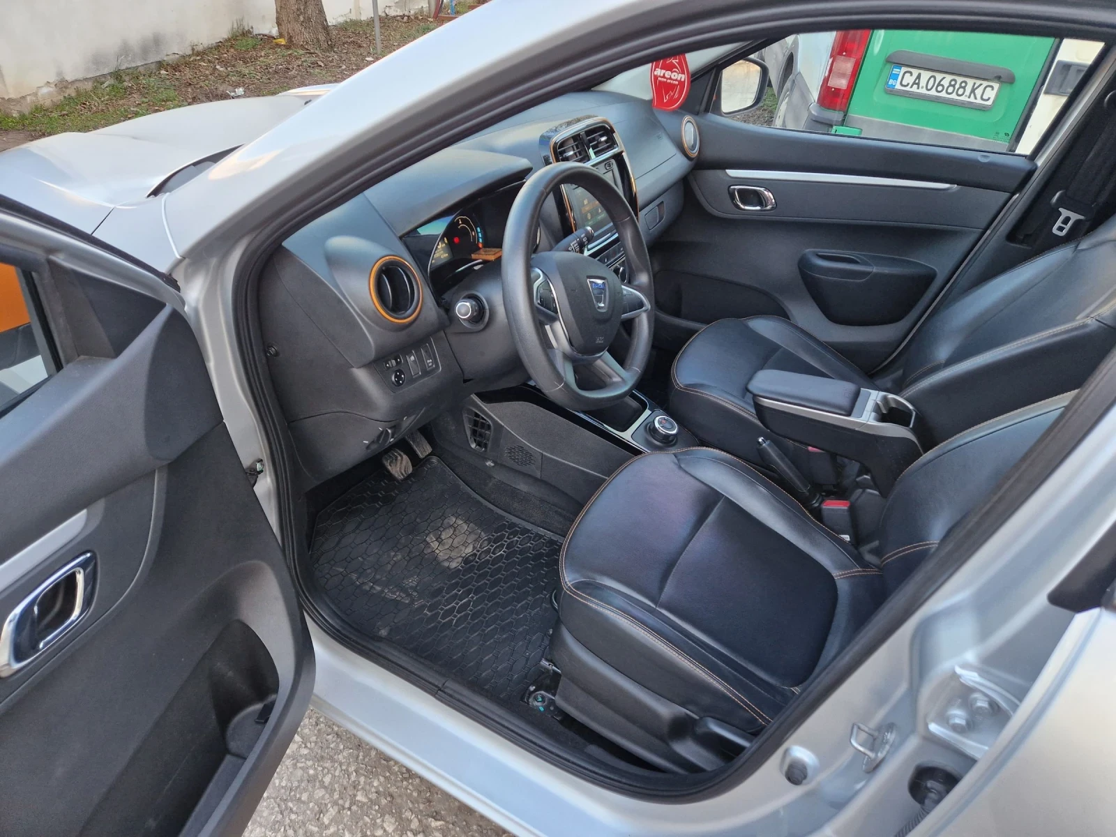 Dacia Spring, снимка 7 - Автомобили и джипове - 53806791