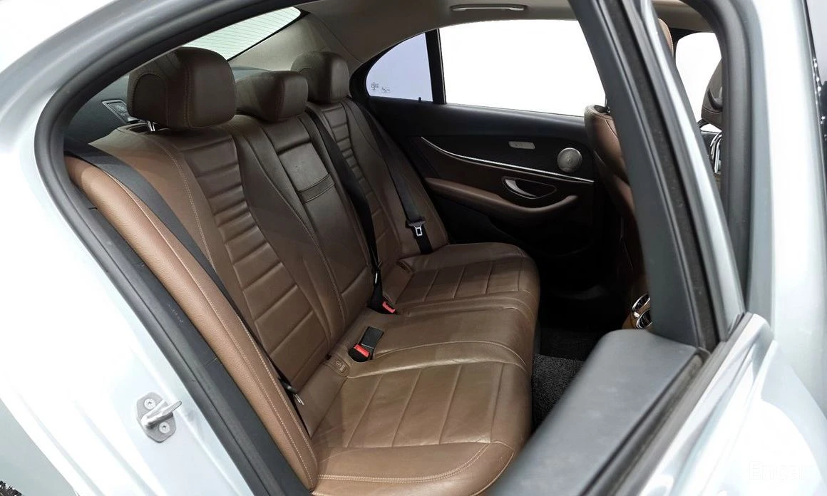 Mercedes-Benz E 220, снимка 12 - Автомобили и джипове - 53972800