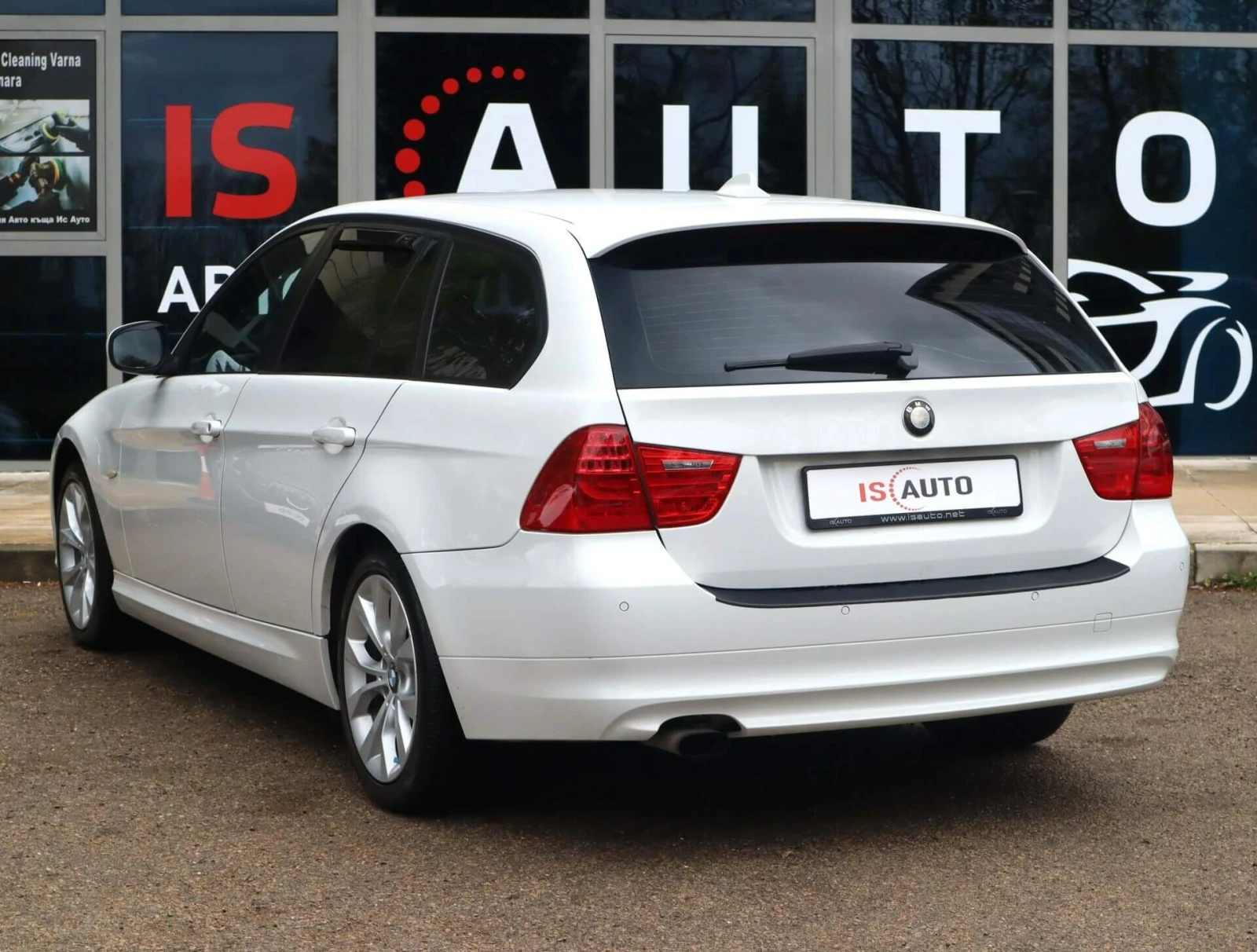 BMW 318 D/Cruise Control/PDC/USB/Navigation Professional, снимка 6 - Автомобили и джипове - 54309785