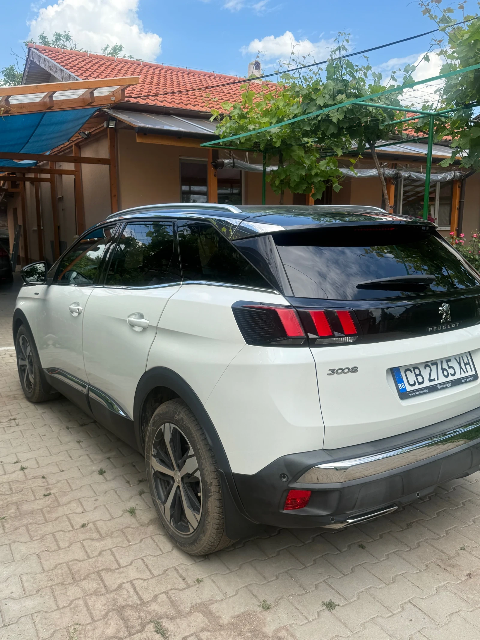 Peugeot 3008 1.6 Blue HDI GT Line, снимка 4 - Автомобили и джипове - 54801543