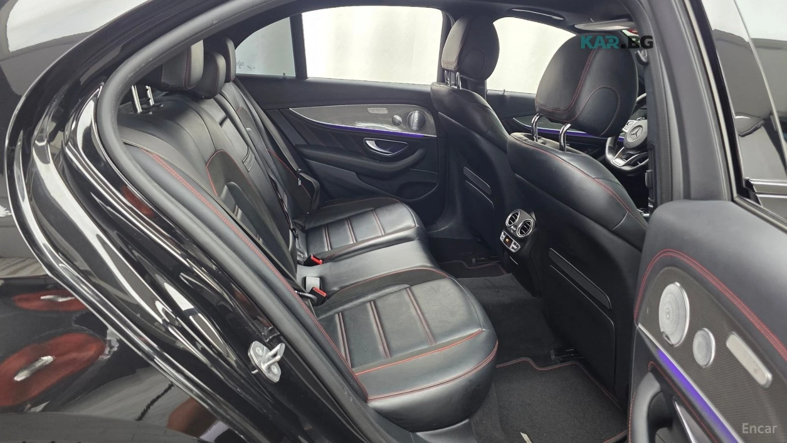 Mercedes-Benz E 43 AMG 4MATIC* BURMESTER* ОБДУХВАНЕ* ХЕДЪП* МАСАЖ* ПАНОРА, снимка 11 - Автомобили и джипове - 55044398