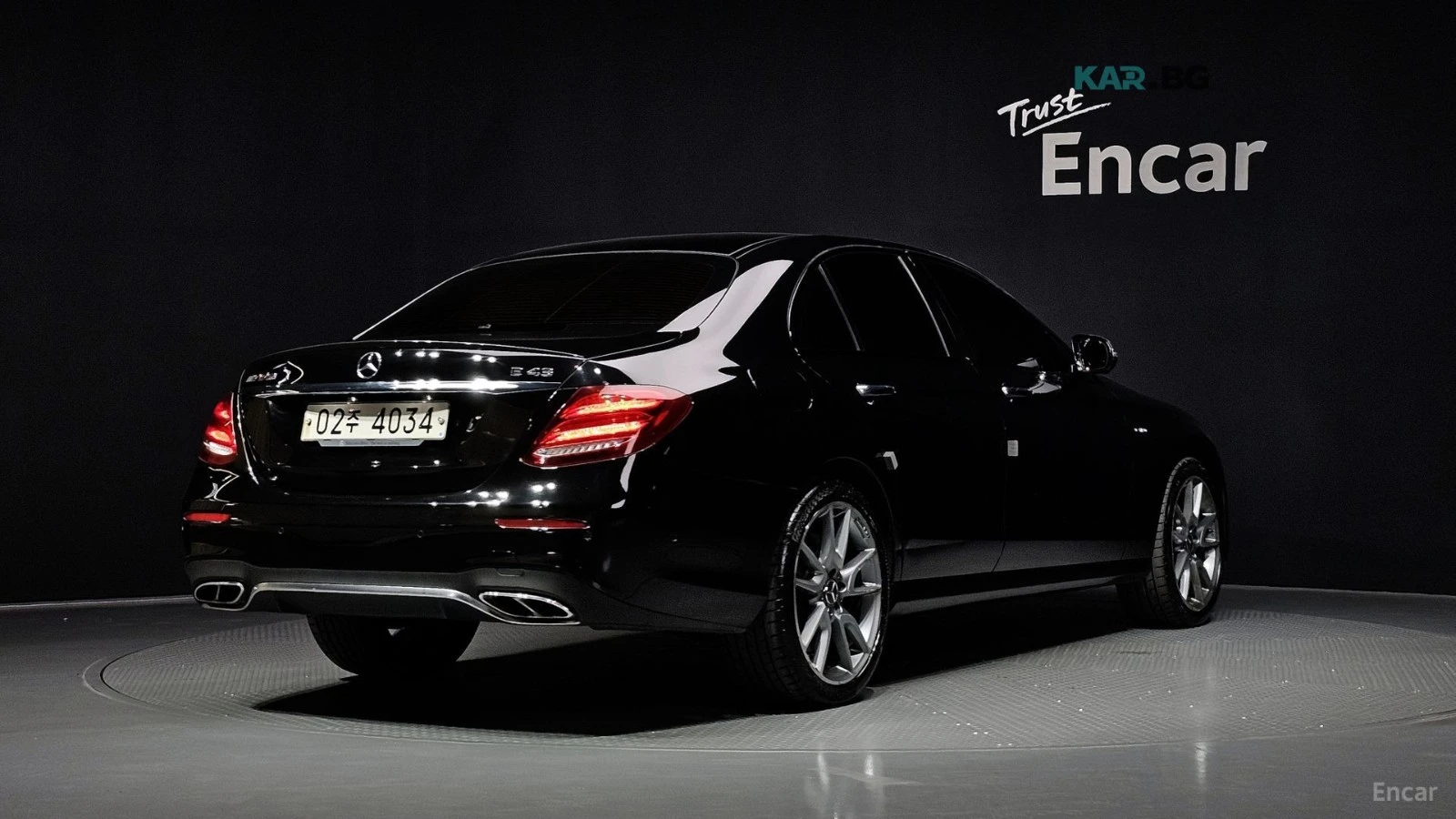 Mercedes-Benz E 43 AMG 4MATIC* BURMESTER* ОБДУХВАНЕ* ХЕДЪП* МАСАЖ* ПАНОРА, снимка 2 - Автомобили и джипове - 55044398