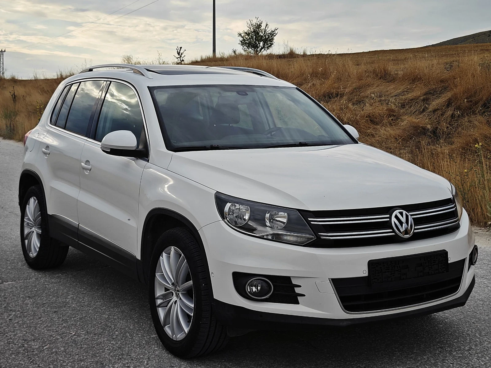 VW Touran * FACE* NAVI* PANORAMA* FULL* , снимка 4 - Автомобили и джипове - 55137725