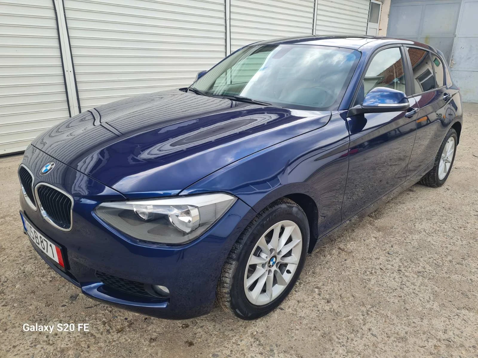 BMW 120 D Германия! Люк! Кожено Рекаро! Подгрев!, снимка 2 - Автомобили и джипове - 55387509
