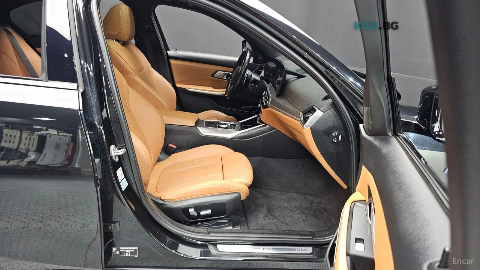 BMW 320 MSPORT* ДИСТРОНИК* ПОДГРЕВ* КАМЕРА* HUD* SUNROOF* , снимка 10 - Автомобили и джипове - 55395395