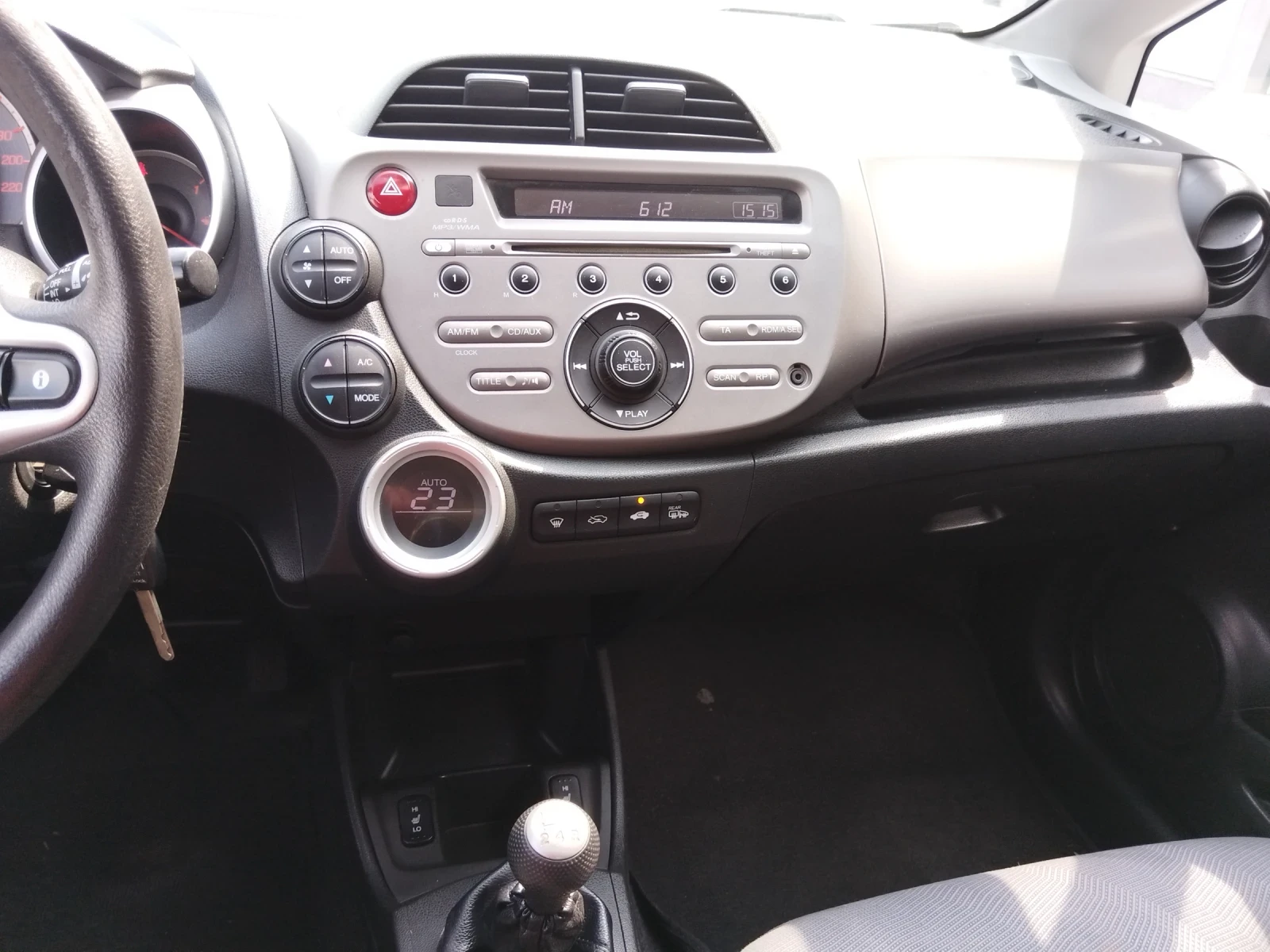 Honda Jazz 1.4, снимка 15 - Автомобили и джипове - 56121884