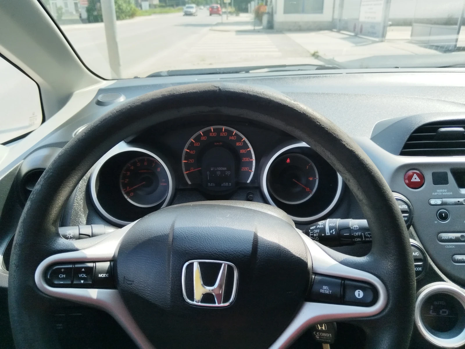 Honda Jazz 1.4, снимка 16 - Автомобили и джипове - 56121884