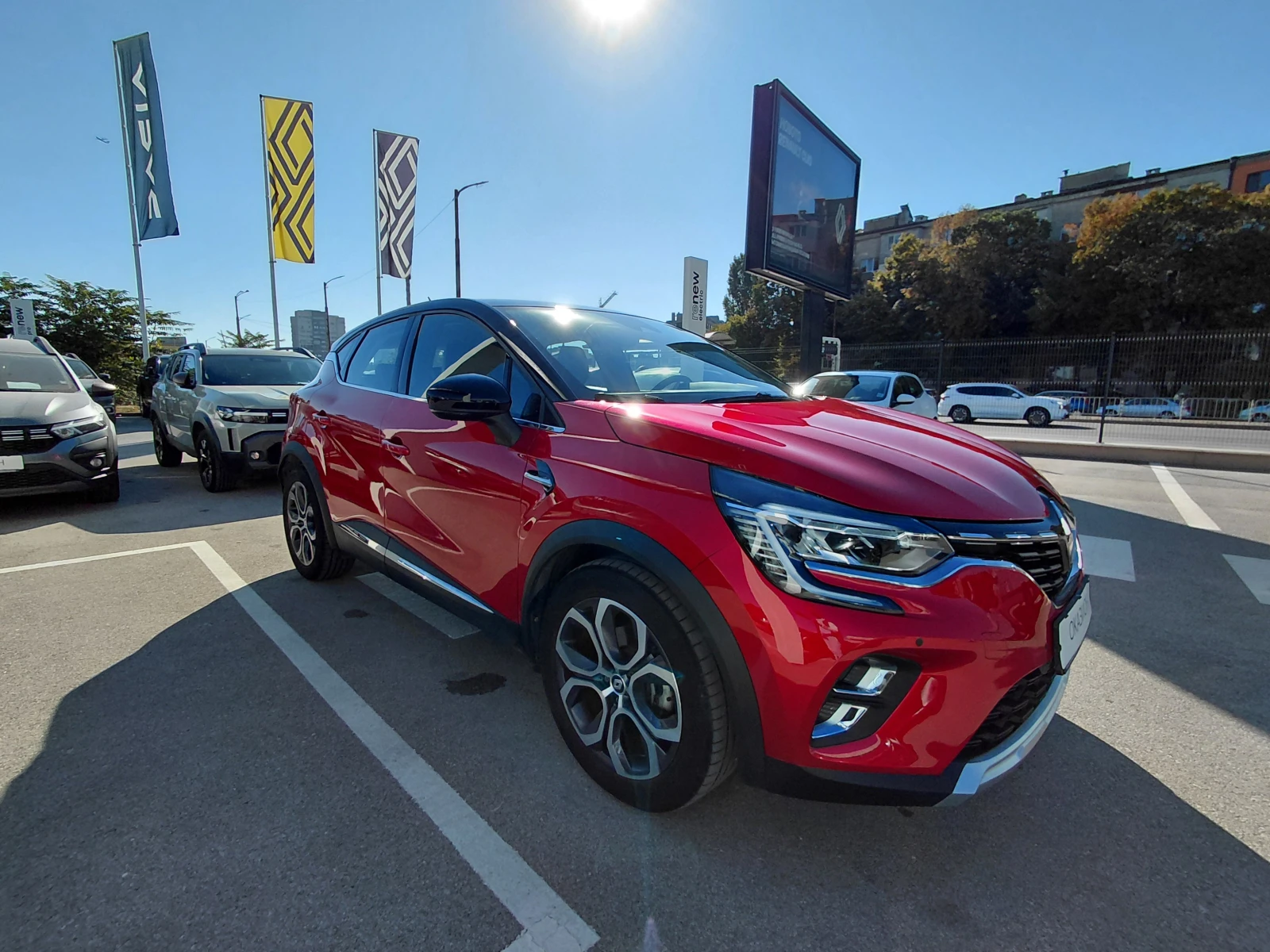 Renault Captur techno E-Tech full hybrid 145, снимка 3 - Автомобили и джипове - 56130115