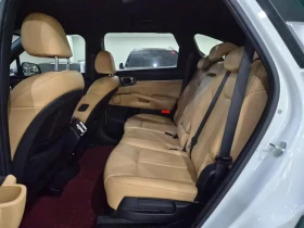 Kia Sorento 2.2D Prestige 4x4* DISTRONIC* ПОДГРЕВ* ОБДУХВАНЕ* , снимка 13