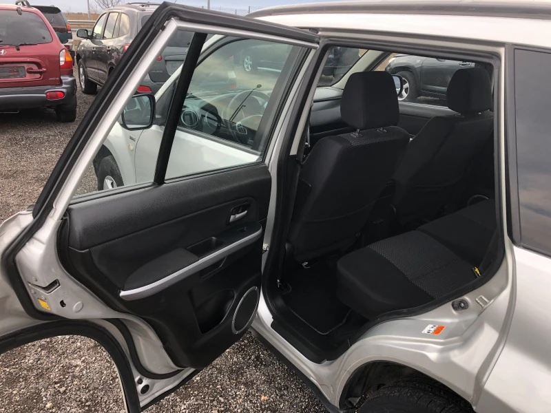 Suzuki Grand vitara ITALIA, снимка 11 - Автомобили и джипове - 45750176