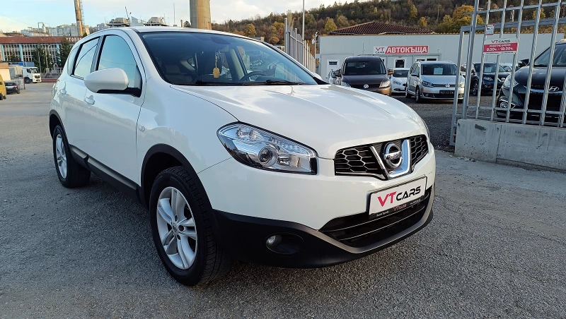 Nissan Qashqai 1.6i, снимка 7 - Автомобили и джипове - 47880949