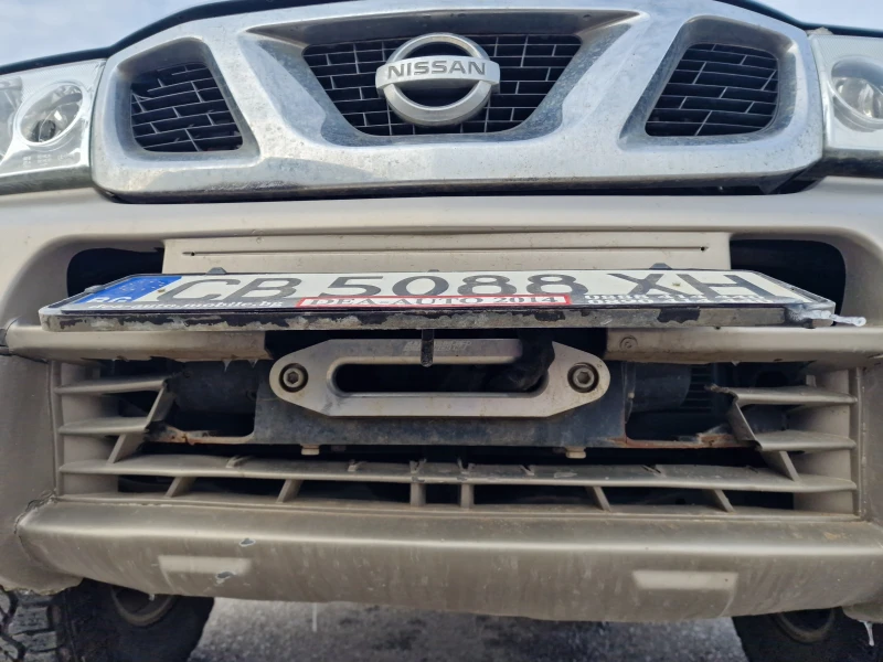 Nissan Terrano 3.0, снимка 5 - Автомобили и джипове - 49236624