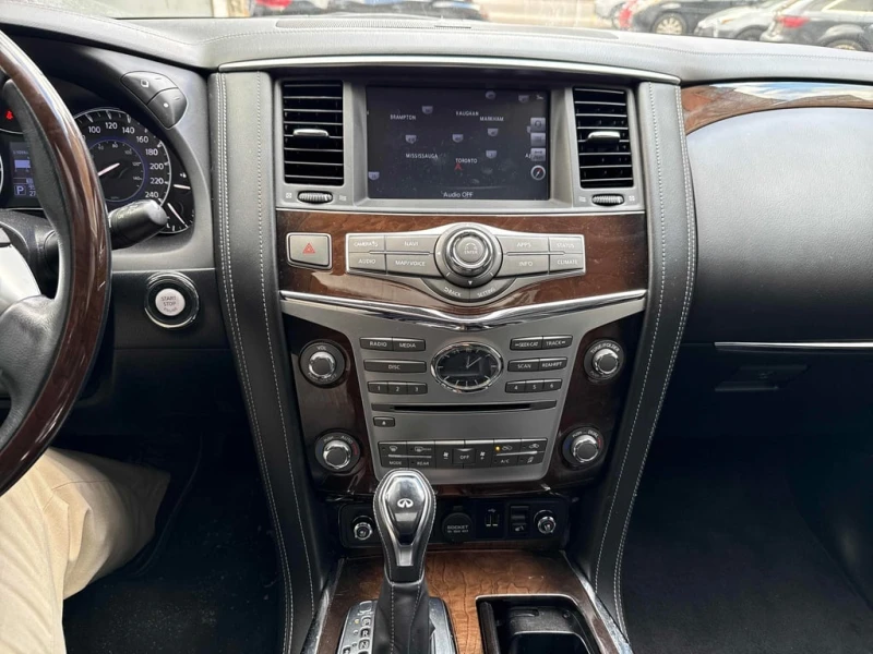 Infiniti QX80 * LUXE 7 Passenger * CARFAX * БЕЗ ПЪРВОНАЧАЛНА ВНО, снимка 9 - Автомобили и джипове - 52630048