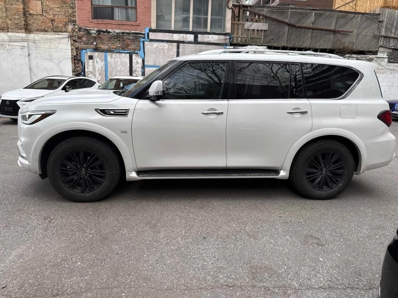 Infiniti QX80 * LUXE 7 Passenger * CARFAX * БЕЗ ПЪРВОНАЧАЛНА ВНО, снимка 2 - Автомобили и джипове - 52630048