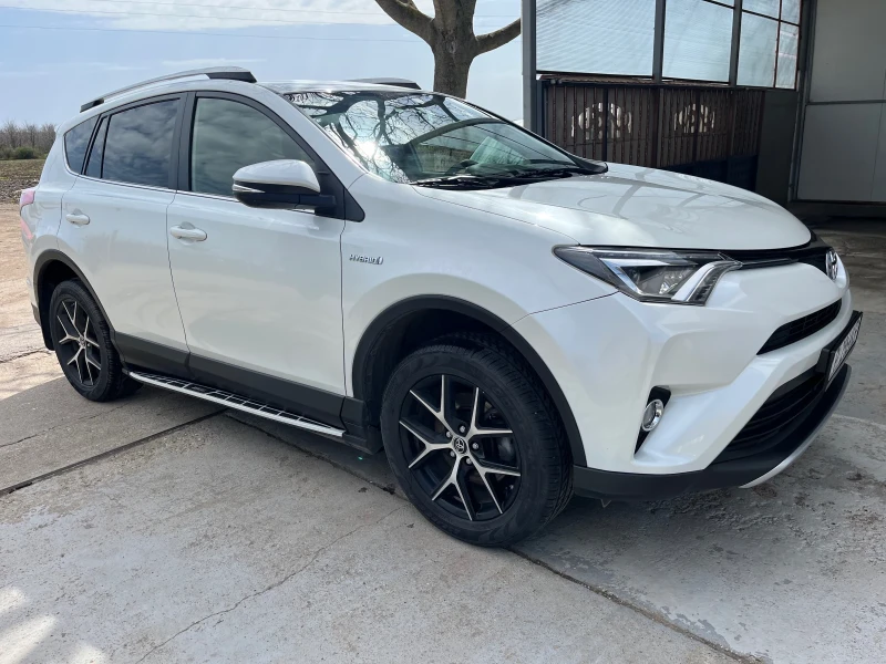Toyota Rav4 Hybrid, снимка 3 - Автомобили и джипове - 53242043