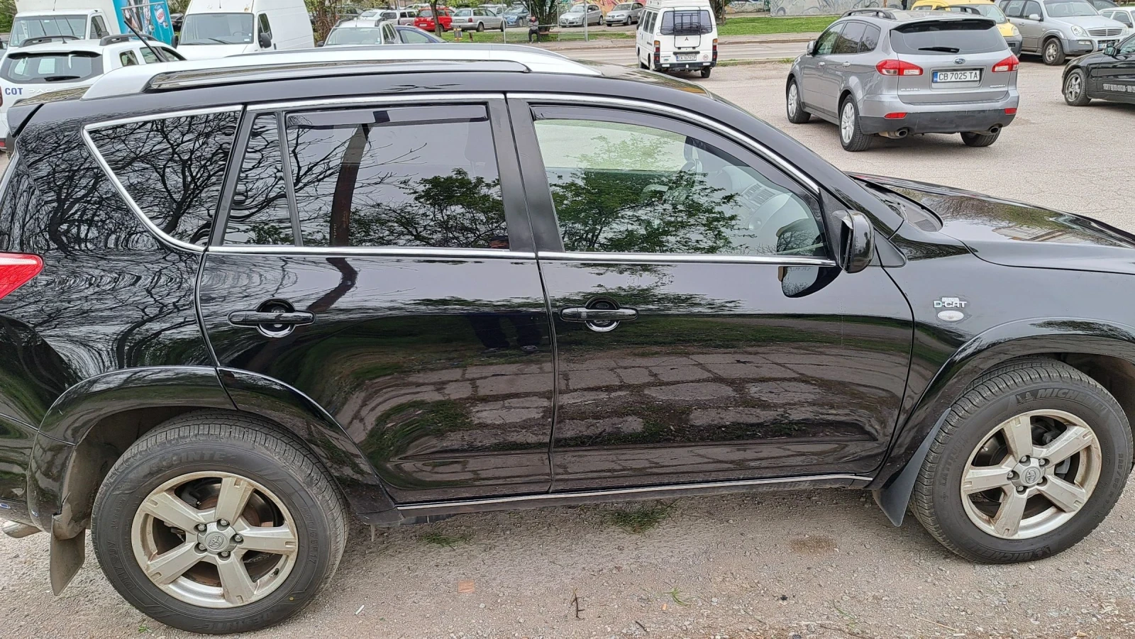 Toyota Rav4 2.2 Diesel 4x4 177 к.с. Перфектна !!! - изображение 10