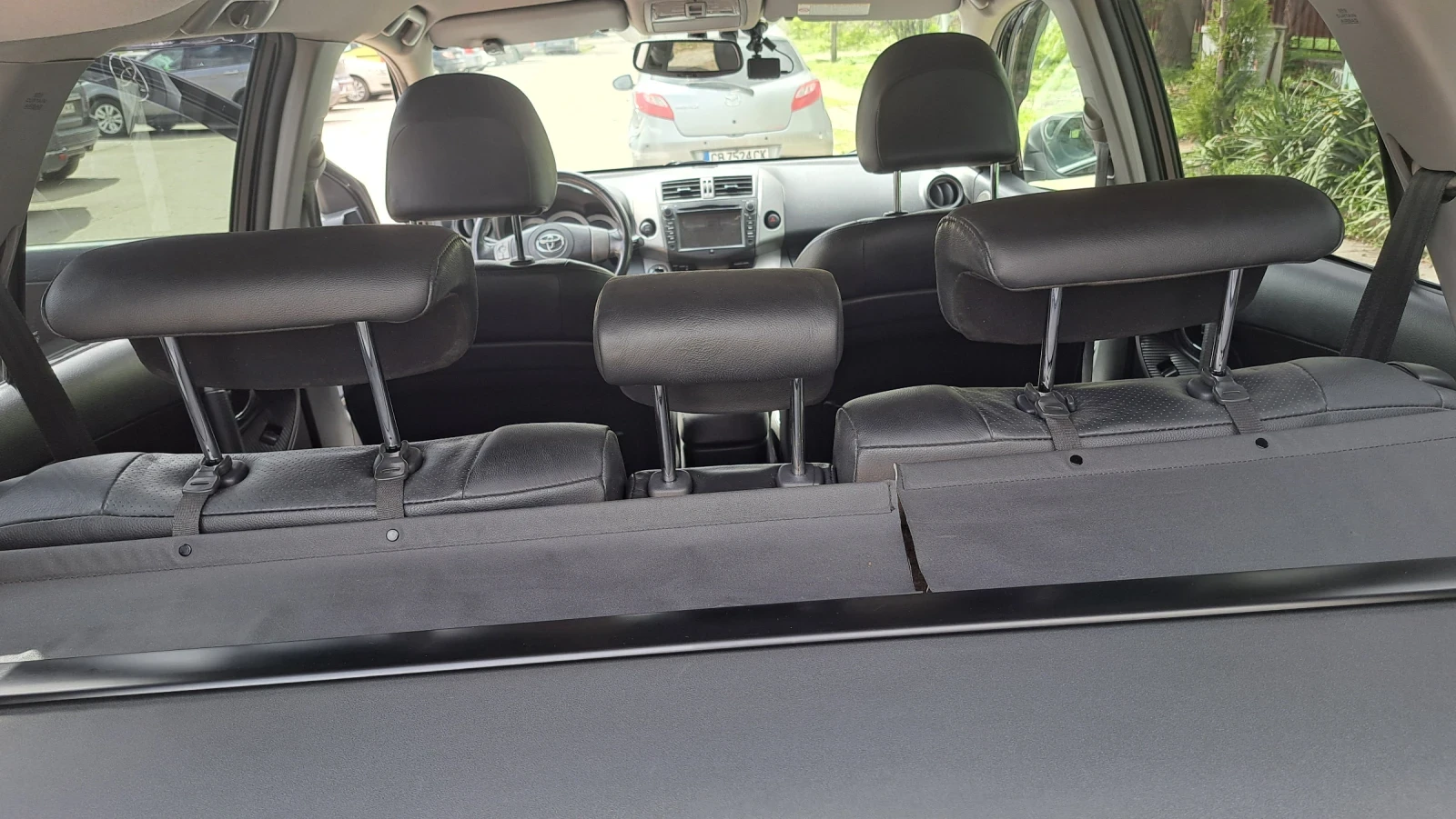 Toyota Rav4 2.2 Diesel 4x4 177 к.с. Перфектна !!! - изображение 4