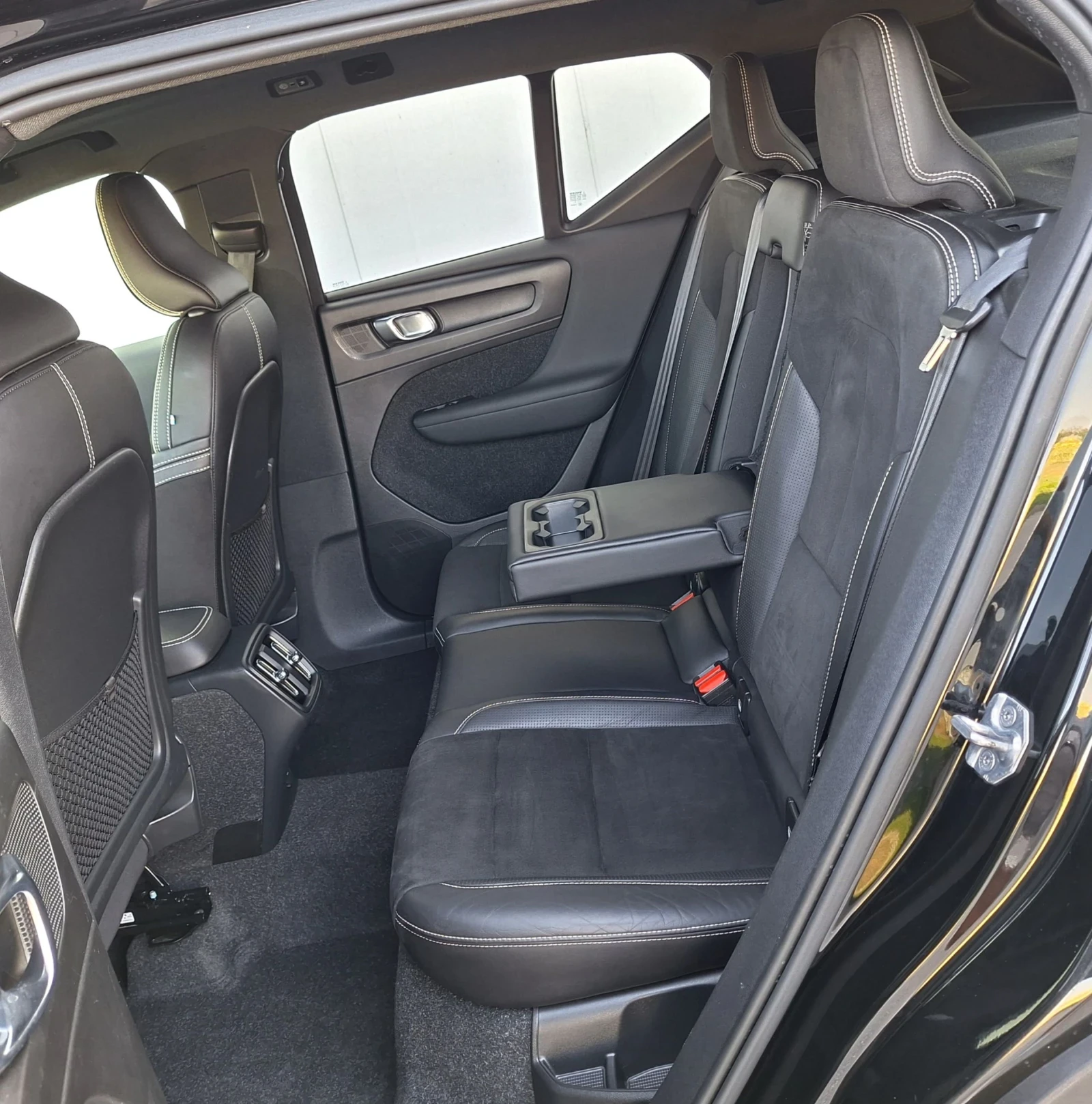 Volvo XC40 R- Design 190kc 4x4     | Mobile.bg   11