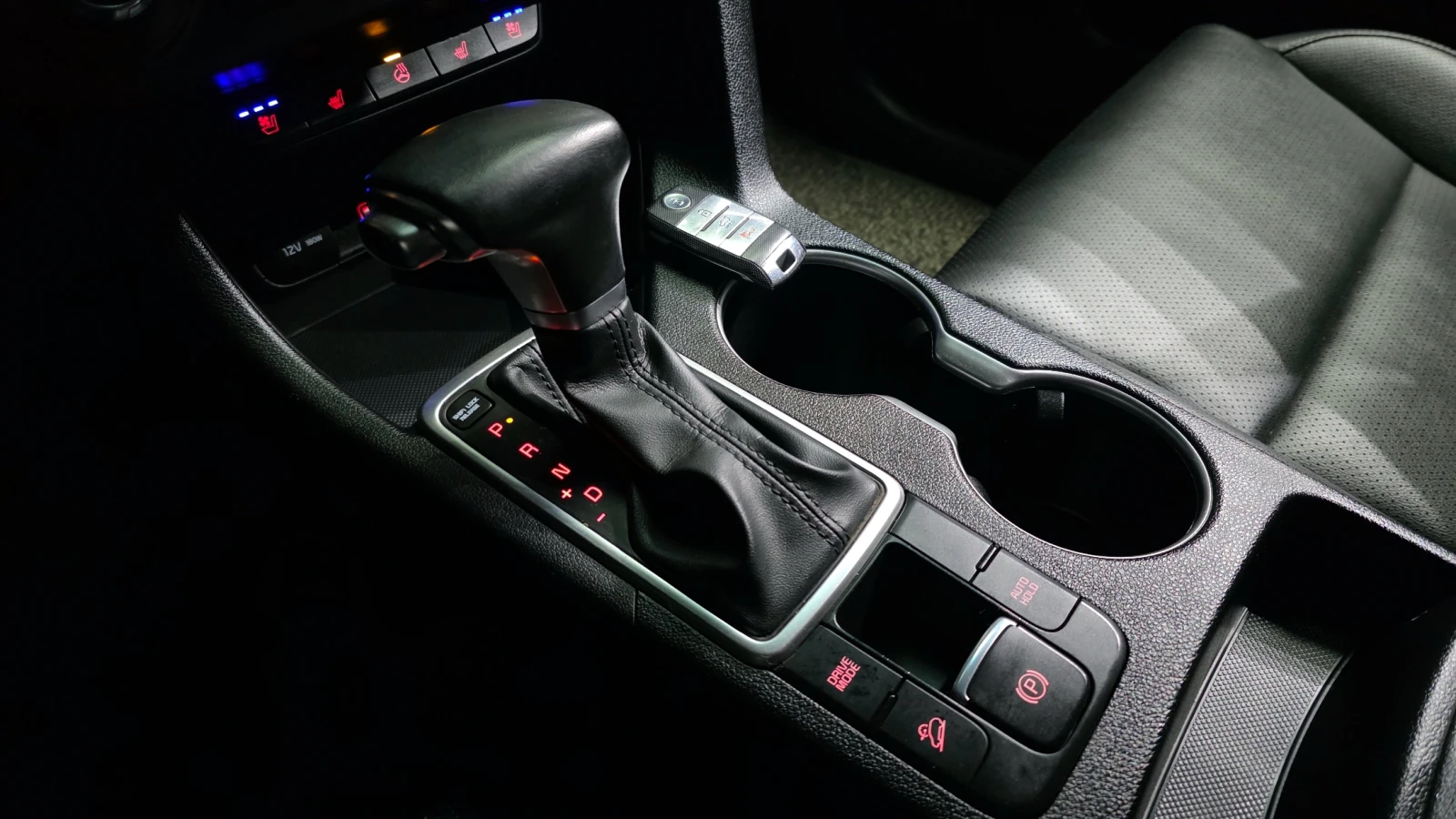 Kia Sportage 2.0 2WD PRESTIGE  - изображение 8