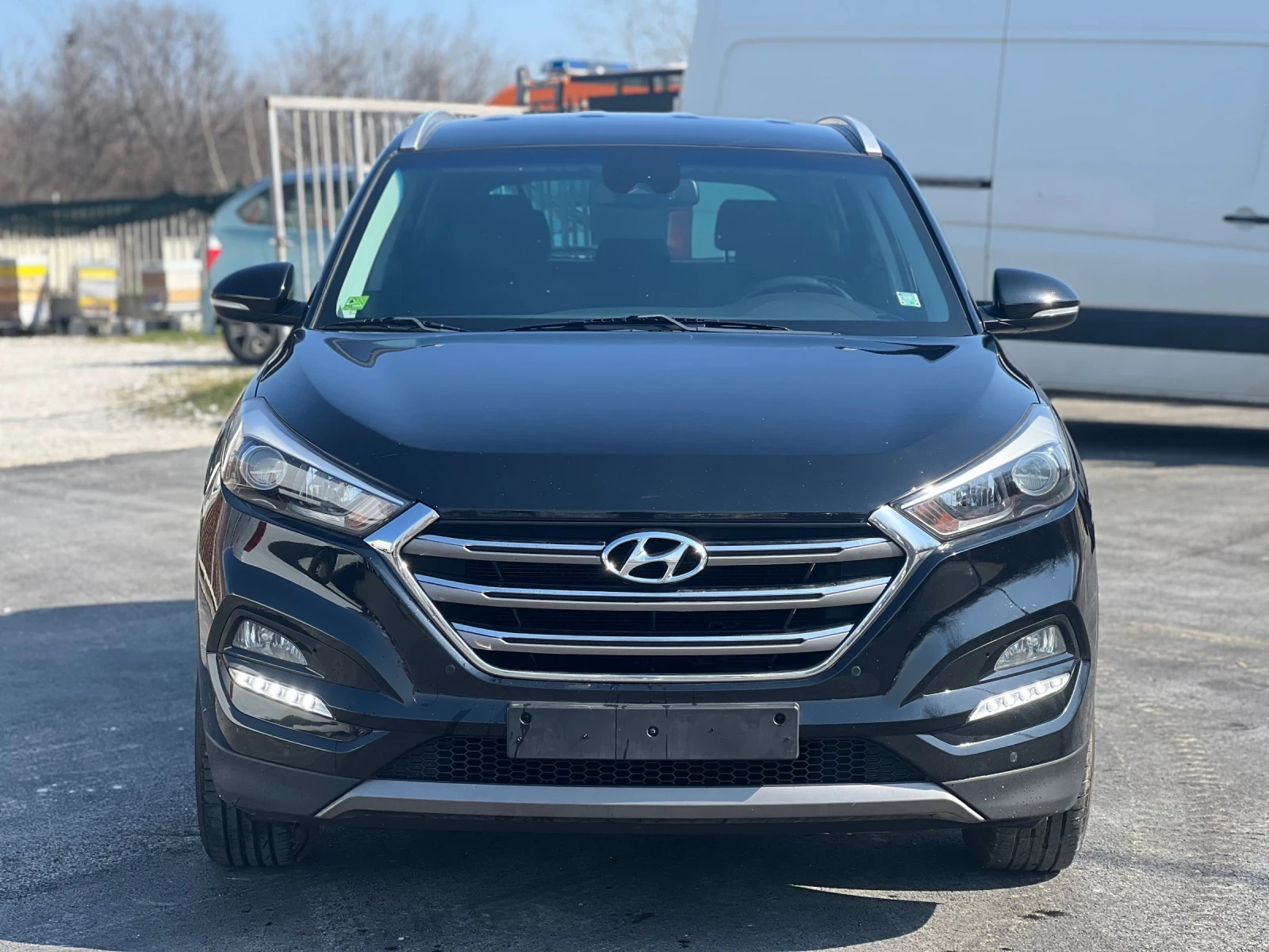 Hyundai Tucson 1.6GDI, снимка 2 - Автомобили и джипове - 53983179