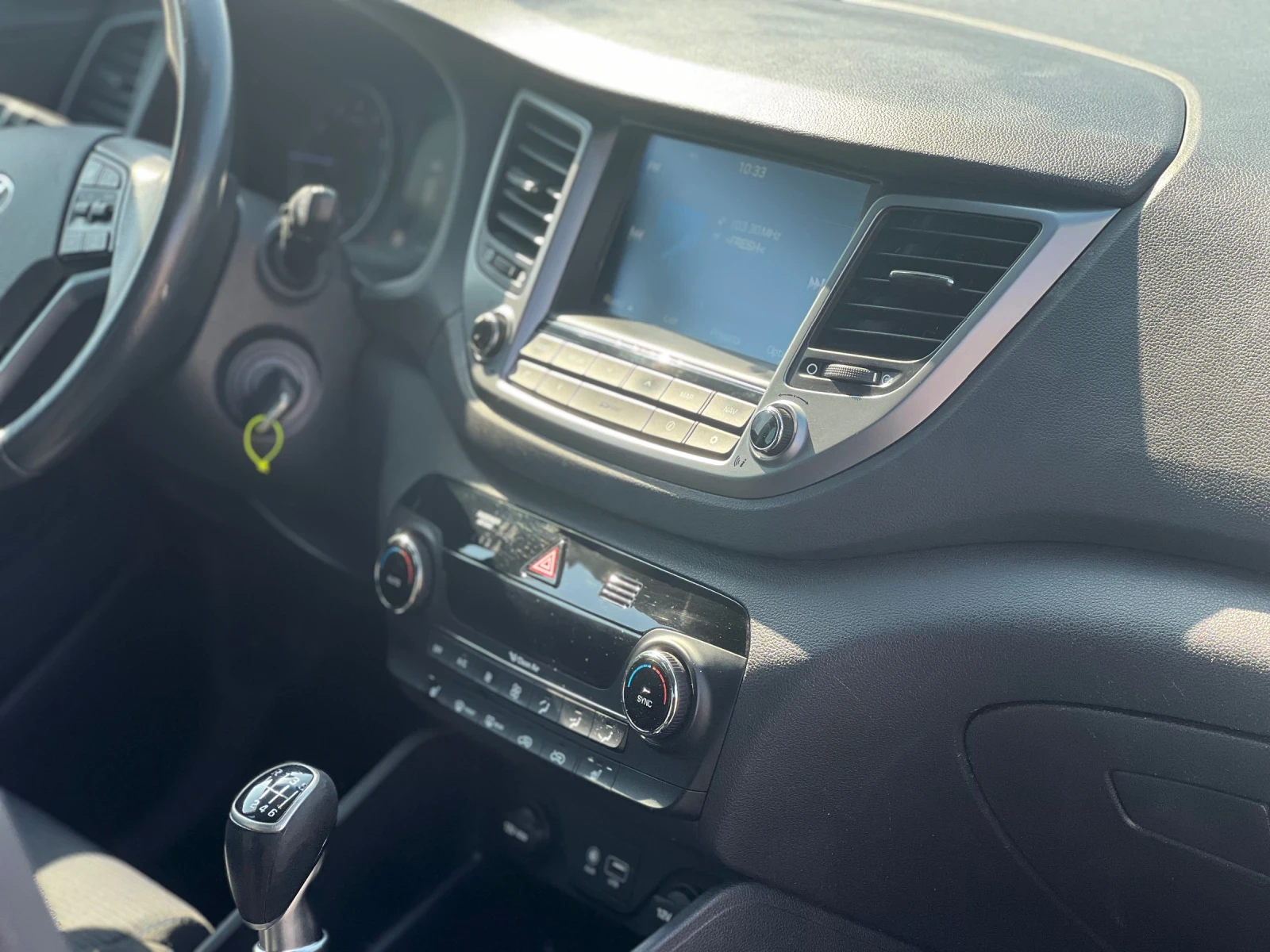 Hyundai Tucson 1.6GDI, снимка 9 - Автомобили и джипове - 53983179