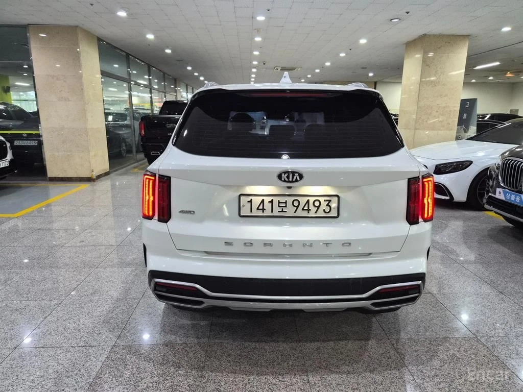 Kia Sorento 2.2D Prestige 4x4* DISTRONIC* ПОДГРЕВ* ОБДУХВАНЕ* , снимка 4 - Автомобили и джипове - 55050829